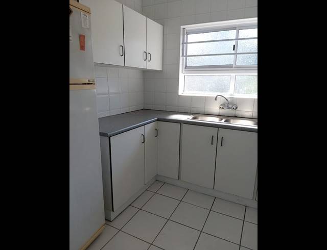 1 BEDROOM PROPERTY TO RENT IN GLENWOOD